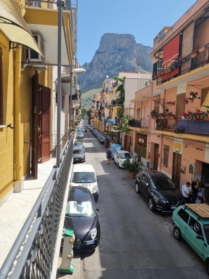 L'Angolo Dei Barcaioli Apartment Palermo Exterior foto